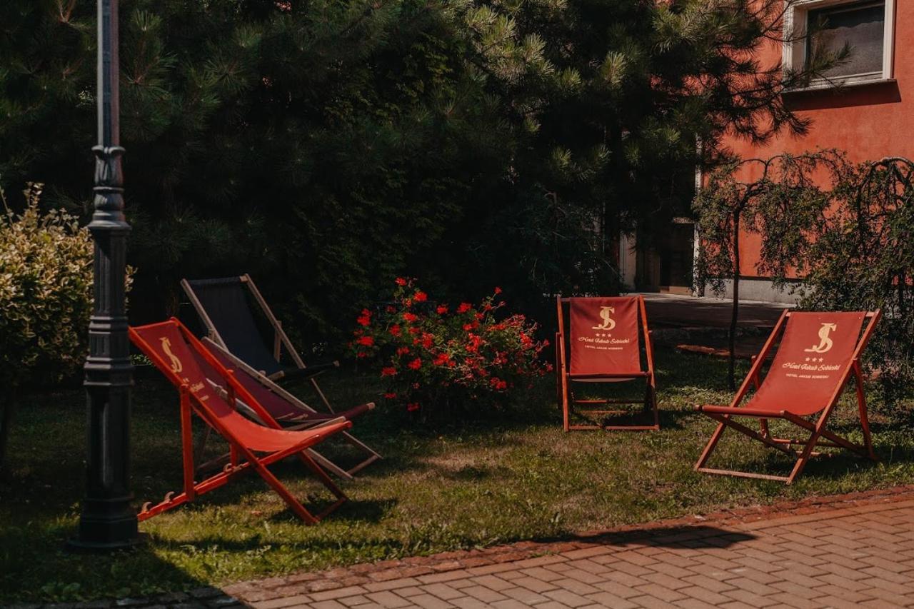 Hotel Jakub Sobieski Oława Exteriör bild